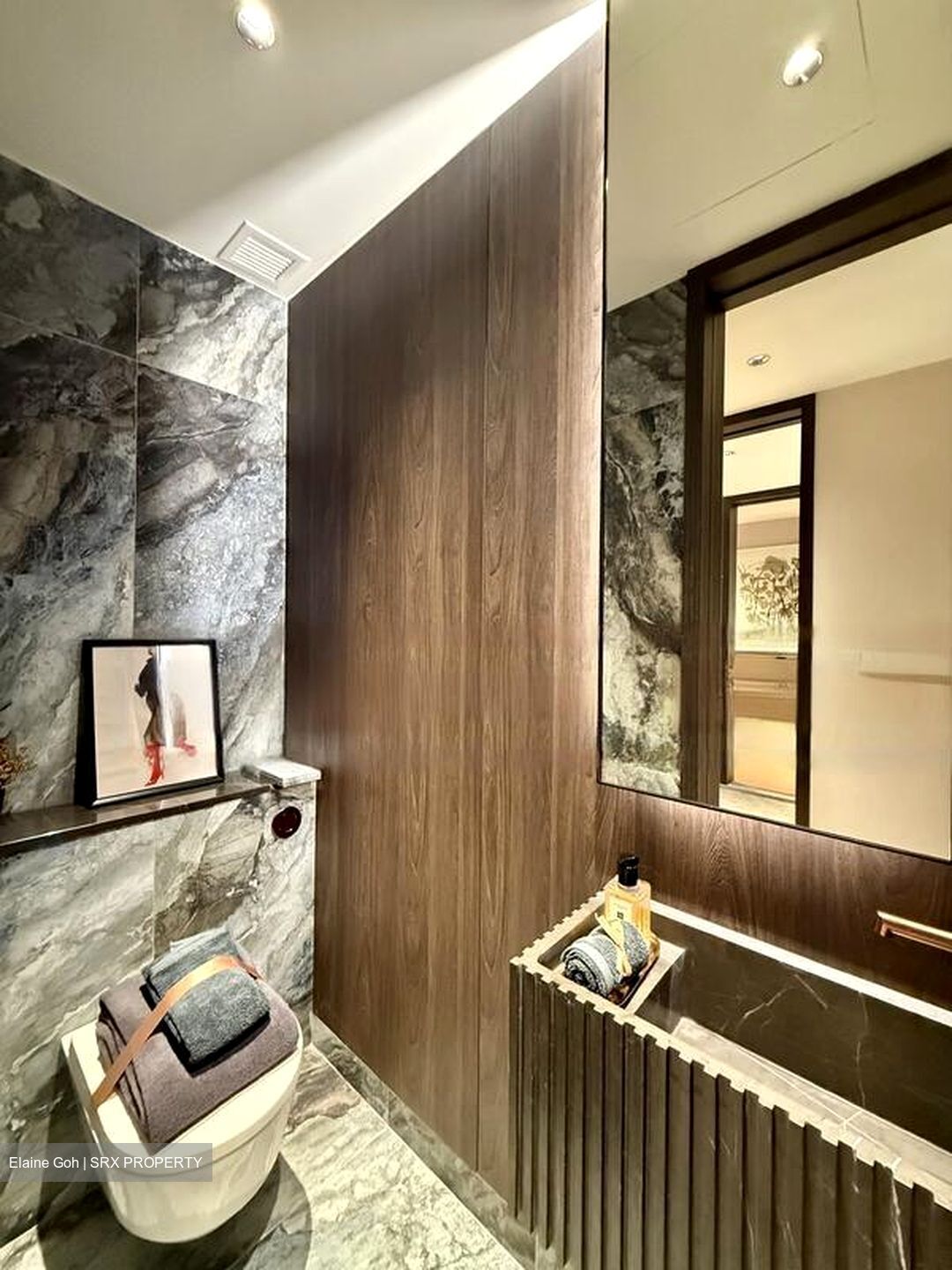 Meyer Road (D15), Condominium #452658181